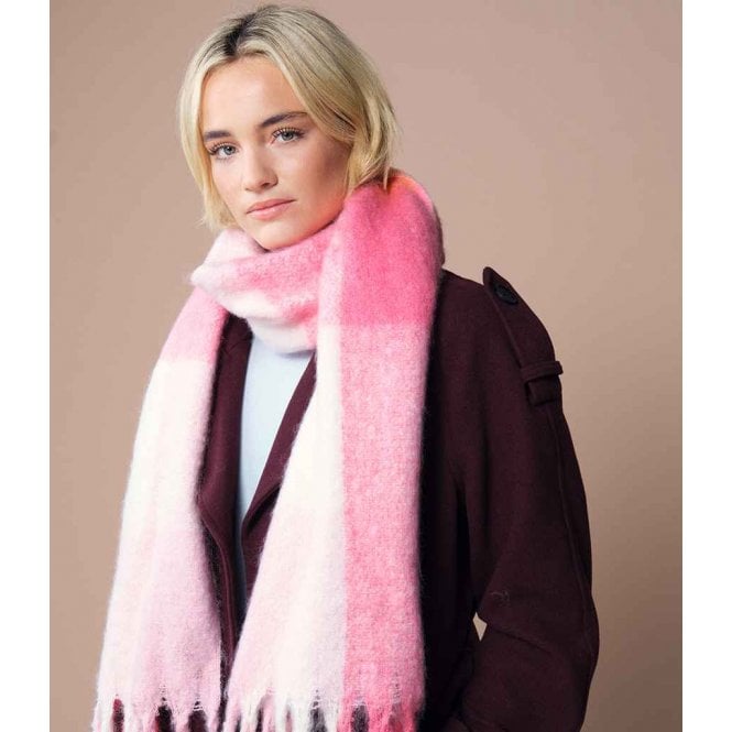 Beechfield  Fluffy Check Scarf